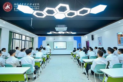 產教融合新篇章 安培中心攜手三企共建軟件與網絡安全產業學院，賦能上海網絡信息安全軟件開發